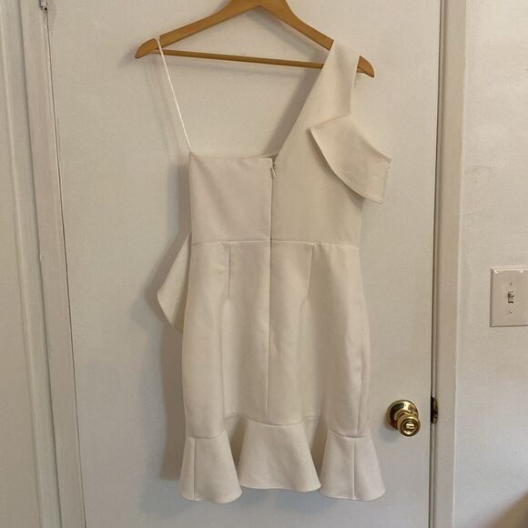 BCBG White Ruffled One Shoulder Mini Dress Size 8 - Picture 5 of 14